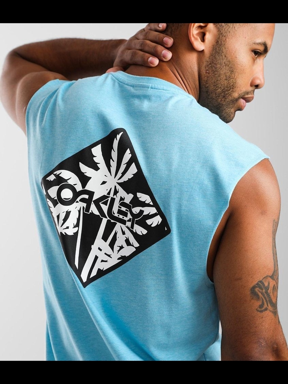 Oakley Men's Sleeveless Tank Top - Light Blue